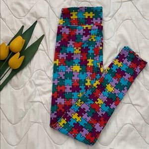 LuLaRoe NWOT OS puzzle autism leggings